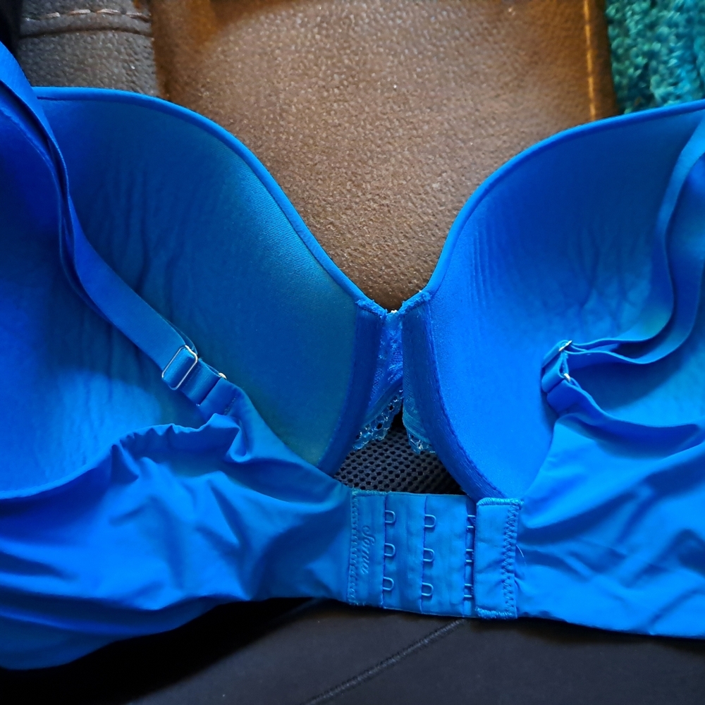 SOMA Blue BRA with White Lace Trim 38D very nice condition UNDERWIRE - Picture 3 of 3
